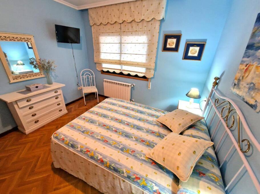 Apartamento Playa Con Terraza & Vistas Al Mar Foz Luaran gambar
