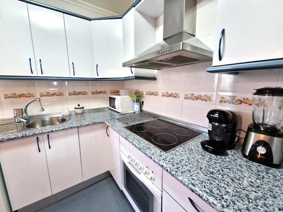 Apartamento Playa Con Terraza & Vistas Al Mar Foz Luaran gambar