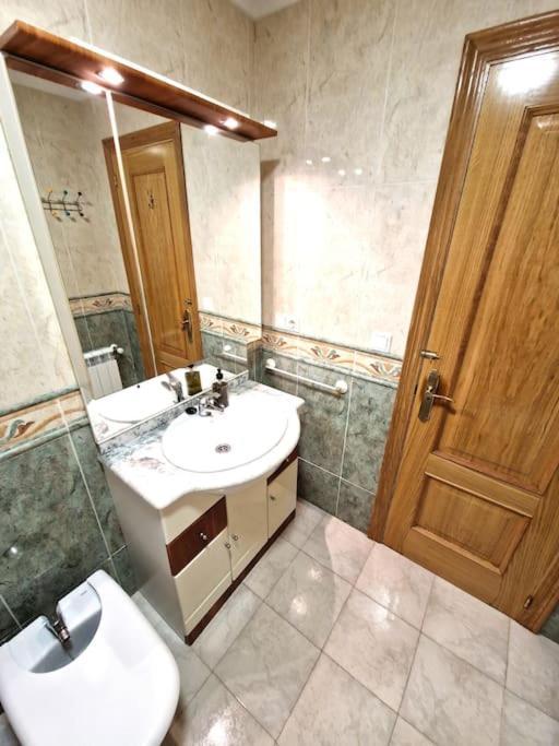 Apartamento Playa Con Terraza & Vistas Al Mar Foz Luaran gambar